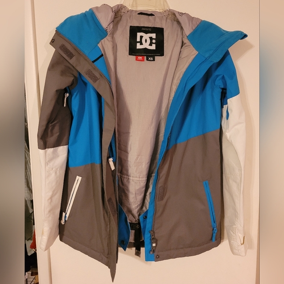 DC snowboard jacket Women's XS - Picture 2 of 7